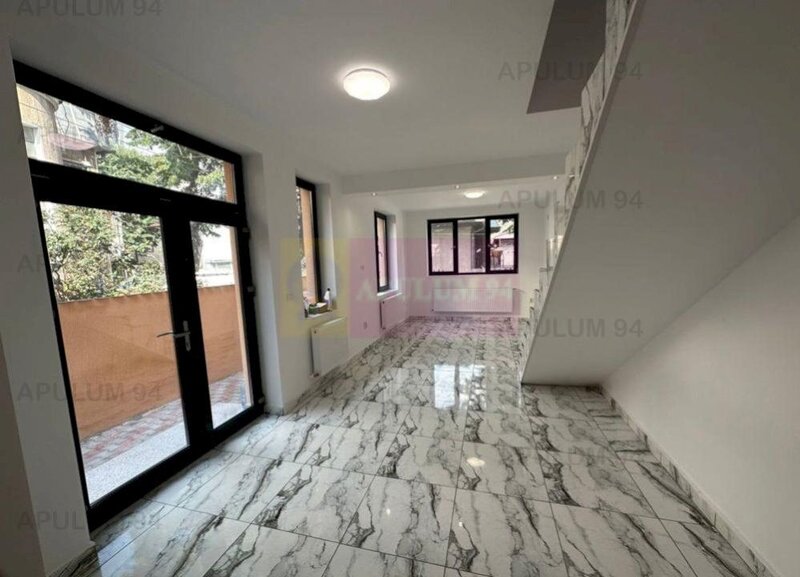 Vila P+1 sector 3, zona Mall Vitan | Locuinta sau firma